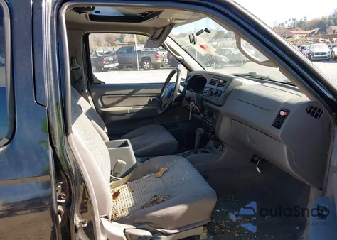 2000 Nissan Xterra Se/Xe из США, поврежденный, VIN 5N1ED28T2YC527662